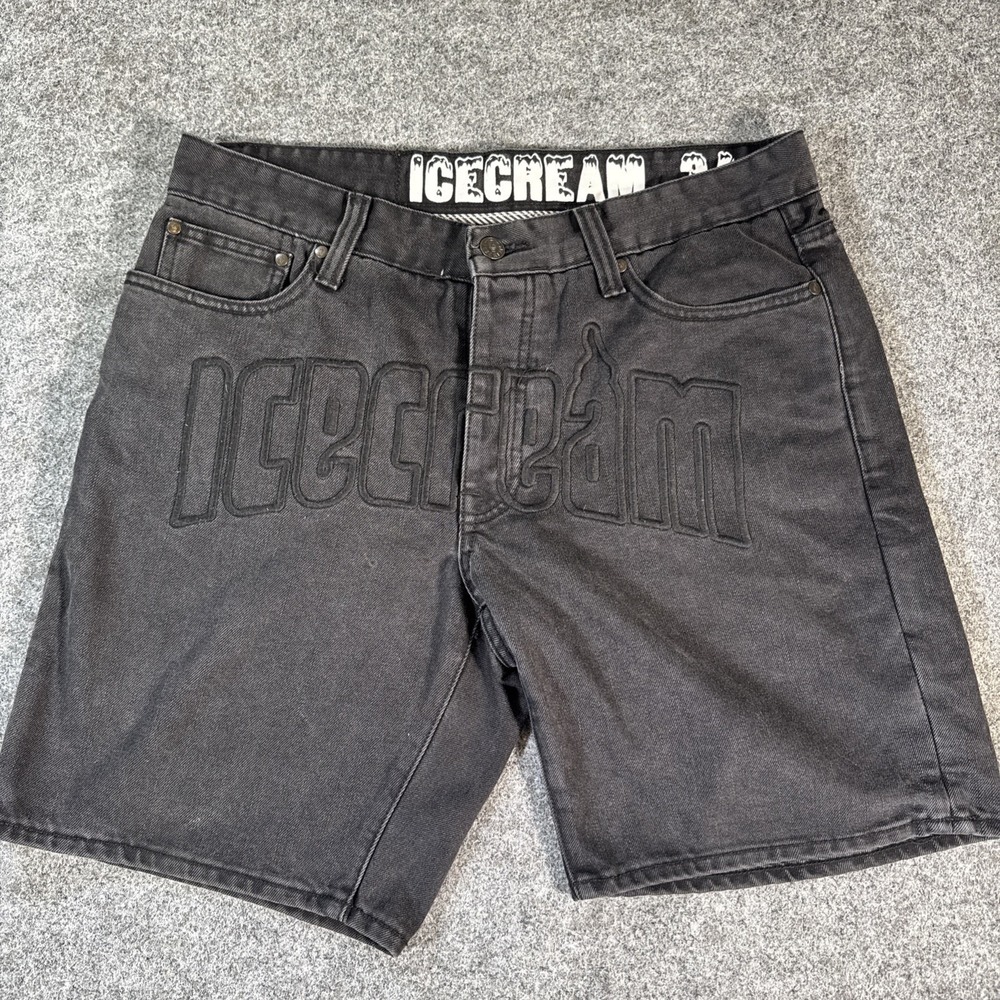 BBC ICECREAM BLACK OUT JEAN SHORT BLACK RINSE EMBOSSED DENIM SHORTS SIZE 34